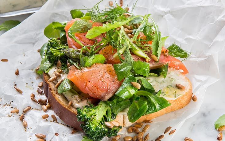 Laxmacka med Broccoli & Kaviar - PågenLimpa - Recept | Pågen